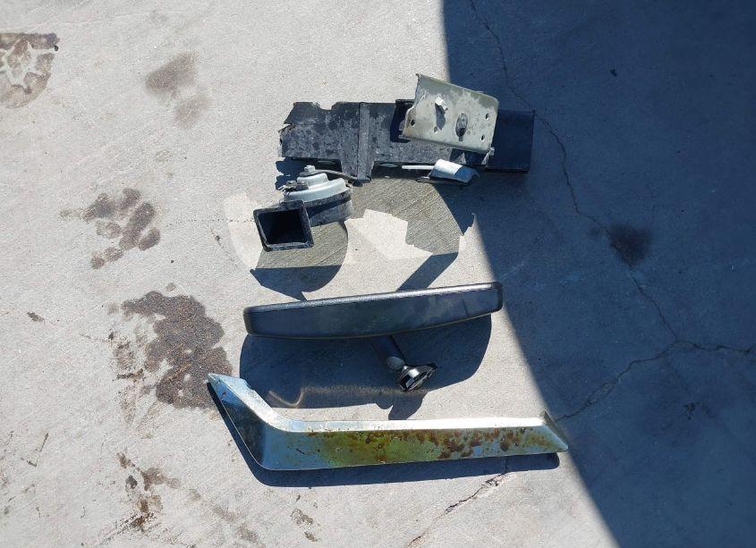 Photo 12 of 2018 Infiniti Q60 3.0T RED SPORT 400 (VIN JN1FV7EK0JM531002)