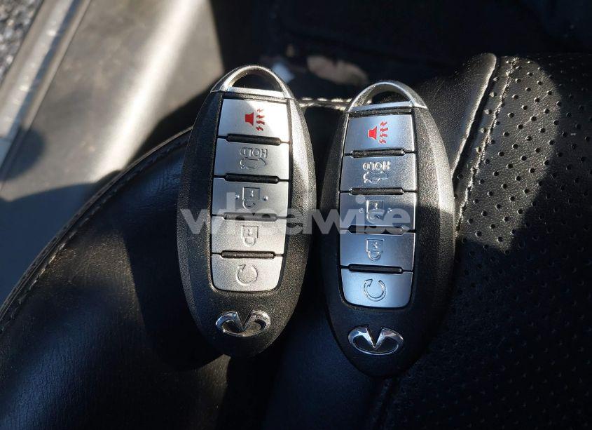 Photo 11 of 2017 Infiniti Q60 3.0T RED SPORT 400 (VIN JN1FV7EKXHM610963)