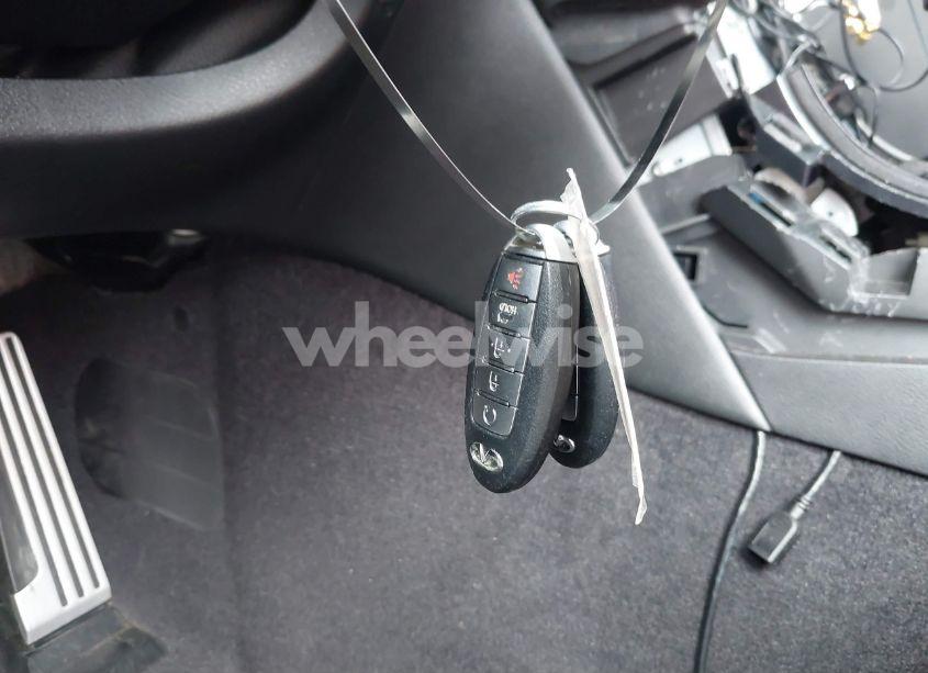 Photo 11 of 2017 Infiniti Q60 3.0T RED SPORT 400 (VIN JN1FV7EL0HM702219)