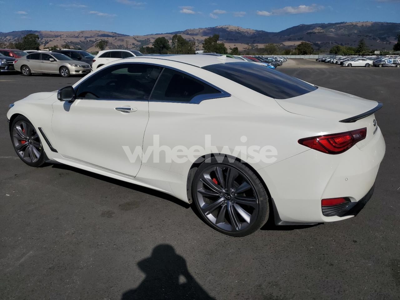 Photo 2 of 2022 INFINITI Q60 RED SPORT 400 (VIN JN1FV7LK4NM660207)