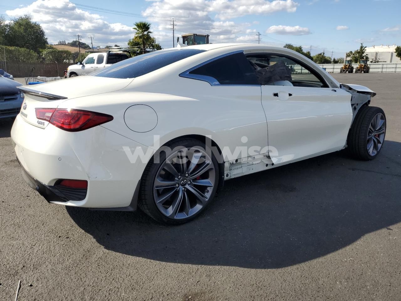 Photo 3 of 2022 INFINITI Q60 RED SPORT 400 (VIN JN1FV7LK4NM660207)