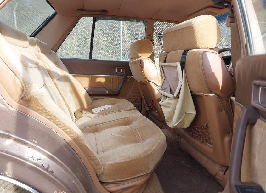 Photo 8 of 1983 Datsun Maxima N/A (VIN JN1HU01S2DT086023)