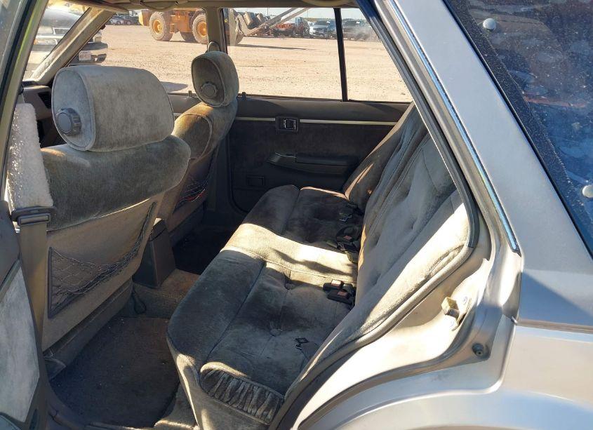 Photo 8 of 1985 Nissan Maxima (VIN JN1HU15S2FX003556)