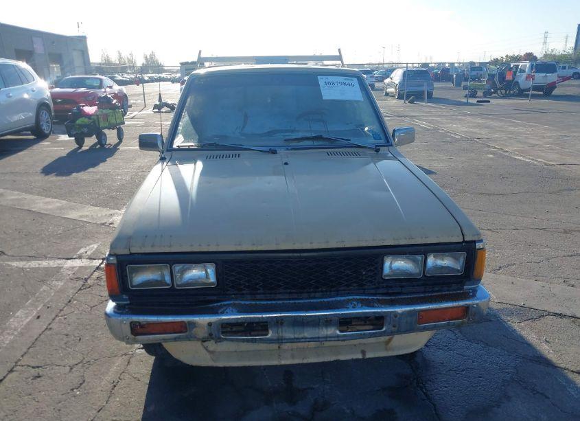 Photo 12 of 1983 Datsun 720 KING CAB (VIN JN6ND06S6DW015430)