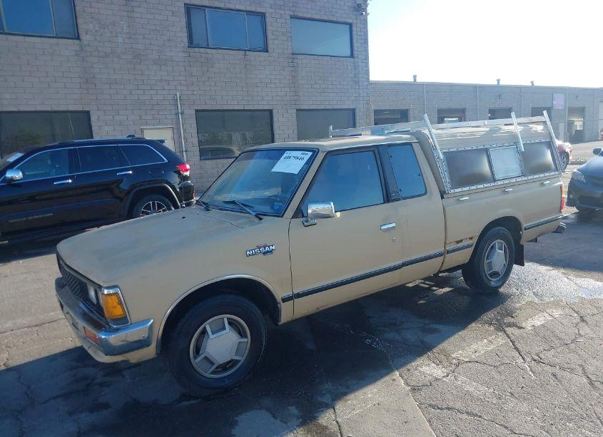 Photo 2 of 1983 Datsun 720 KING CAB (VIN JN6ND06S6DW015430)