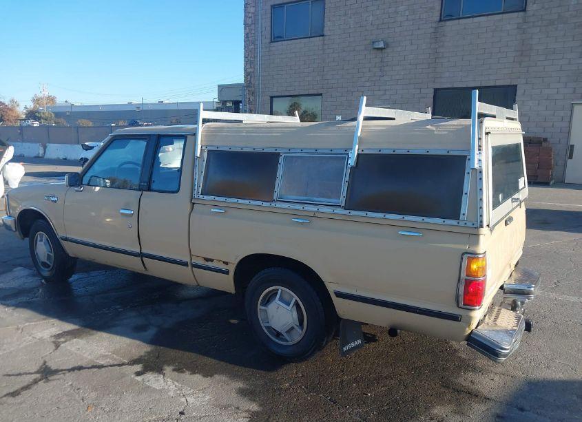 Photo 3 of 1983 Datsun 720 KING CAB (VIN JN6ND06S6DW015430)