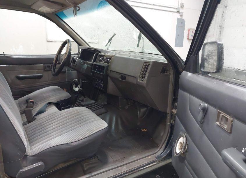 Photo 5 of 1986 Nissan D21 SHORT BED (VIN JN6ND11Y2GW003197)
