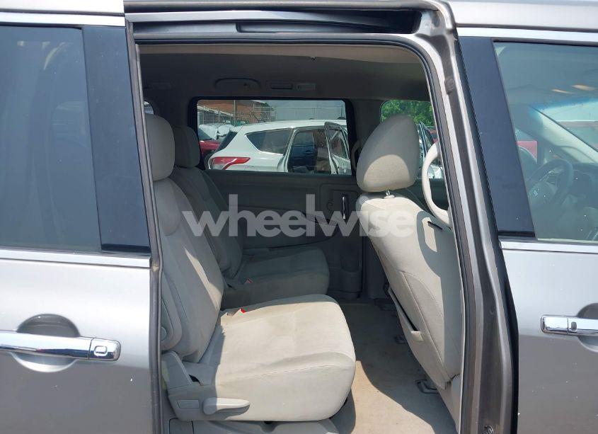 Photo 8 of 2011 Nissan Quest SV (VIN JN8AE2KP0B9009537)