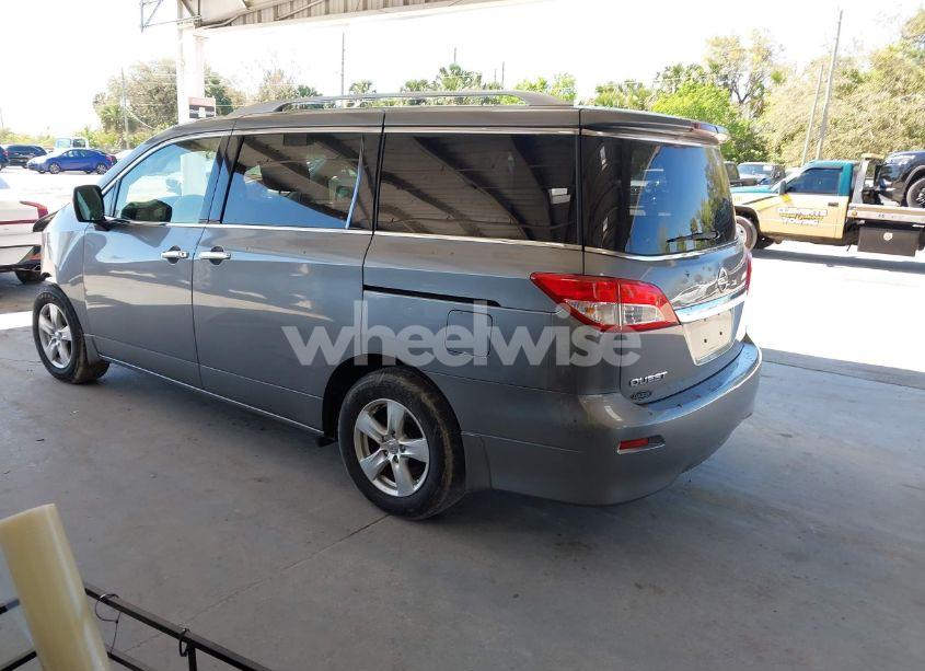 Photo 3 of 2016 Nissan Quest SV (VIN JN8AE2KP4G9157570)