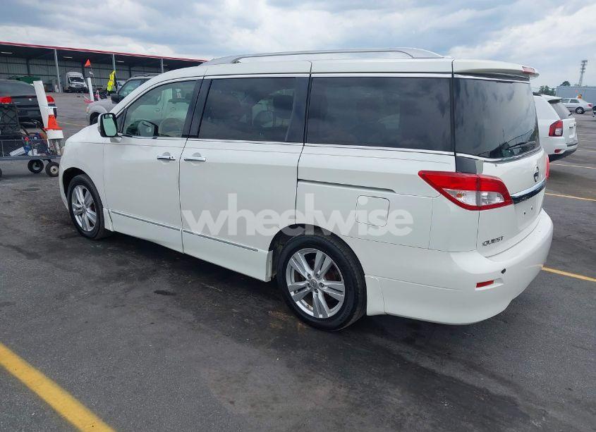 Photo 3 of 2014 Nissan Quest SL (VIN JN8AE2KP5E9100582)