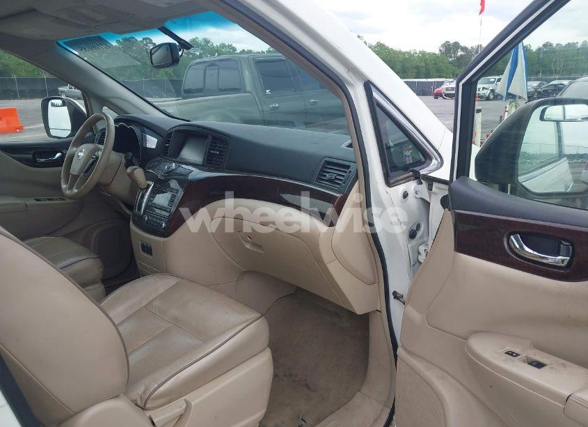 Photo 5 of 2014 Nissan Quest SL (VIN JN8AE2KP5E9100582)