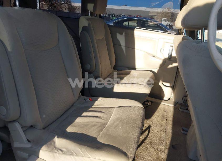 Photo 8 of 2015 Nissan Quest S (VIN JN8AE2KP8F9127809)