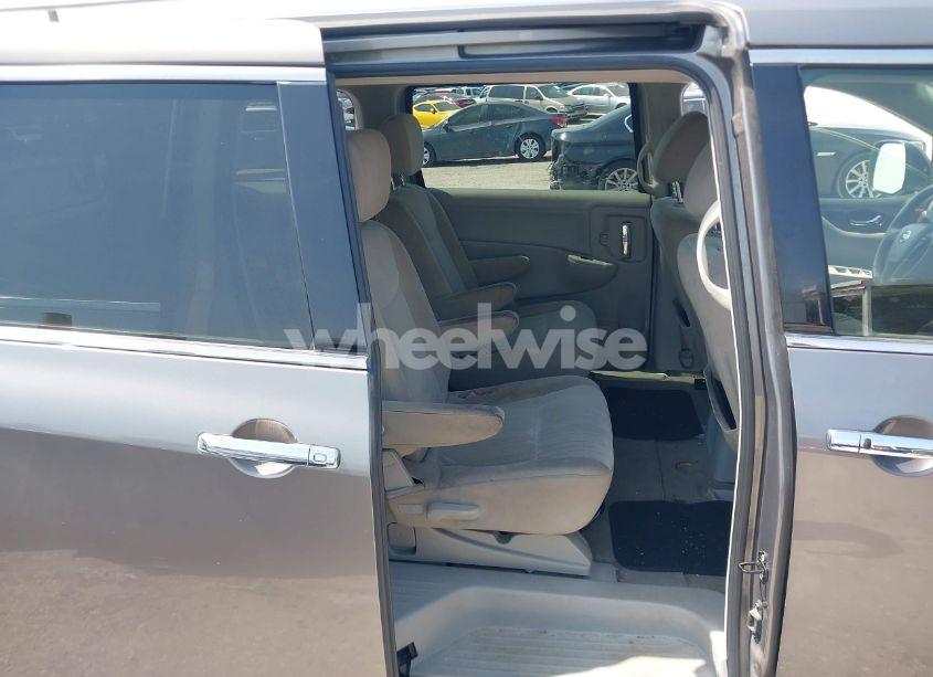 Photo 8 of 2017 Nissan Quest SV (VIN JN8AE2KP8H9166399)