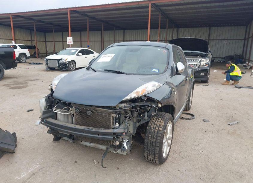 Photo 2 of 2012 Nissan Juke SV (VIN JN8AF5MR0CT101880)