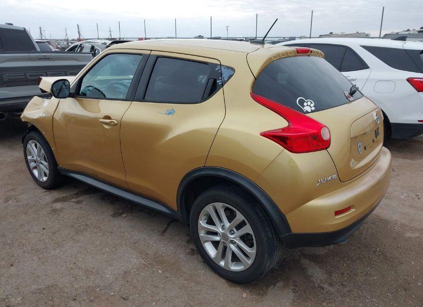 Photo 3 of 2014 Nissan Juke SV (VIN JN8AF5MR0ET357276)