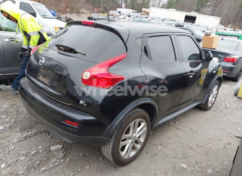 Photo 4 of 2011 Nissan Juke SL (VIN JN8AF5MR1BT012026)