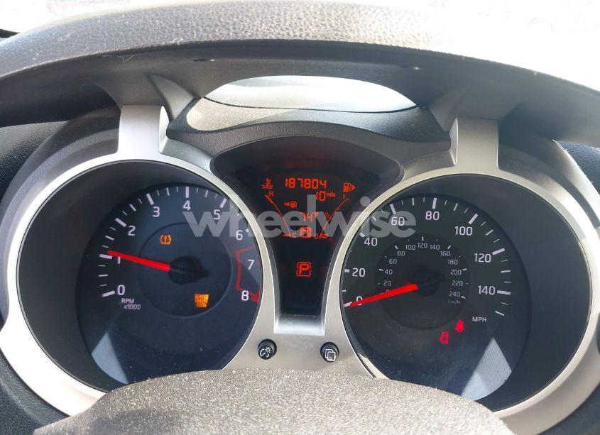 Photo 7 of 2011 Nissan Juke SV (VIN JN8AF5MR1BT013208)