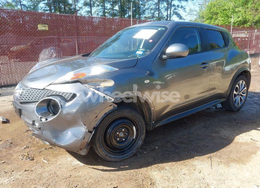 Photo 2 of 2011 Nissan Juke SL (VIN JN8AF5MR1BT014178)