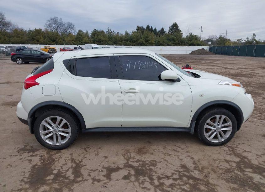 Photo 13 of 2011 Nissan Juke S (VIN JN8AF5MR1BT017436)