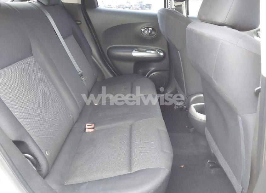 Photo 8 of 2011 Nissan Juke S (VIN JN8AF5MR1BT017436)