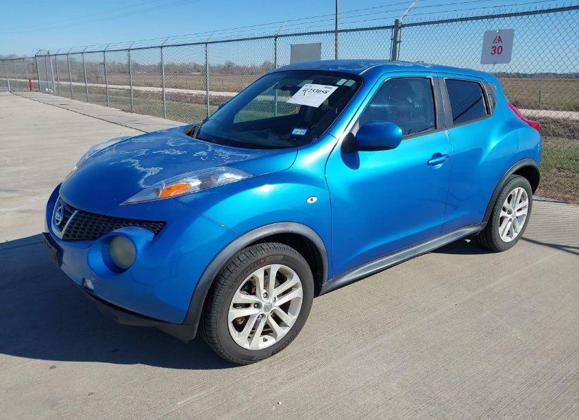 Photo 2 of 2012 Nissan Juke SV (VIN JN8AF5MR1CT101239)
