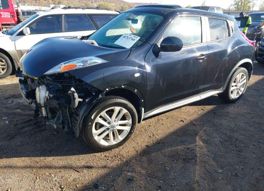 Photo 2 of 2013 Nissan Juke SL (VIN JN8AF5MR1DT208082)