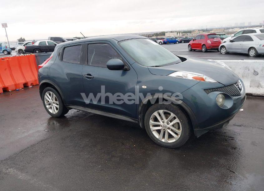 2013 Nissan Juke S (VIN JN8AF5MR1DT219230) main photo