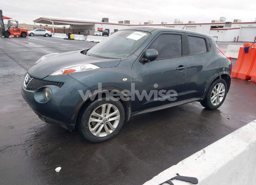 Photo 2 of 2013 Nissan Juke S (VIN JN8AF5MR1DT219230)