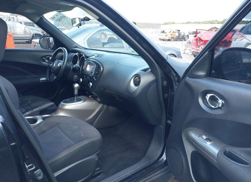 Photo 5 of 2011 Nissan Juke SV (VIN JN8AF5MR2BT023701)