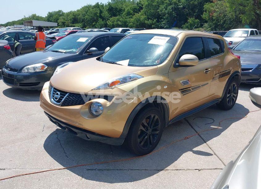 Photo 2 of 2013 Nissan Juke SV (VIN JN8AF5MR2DT206163)