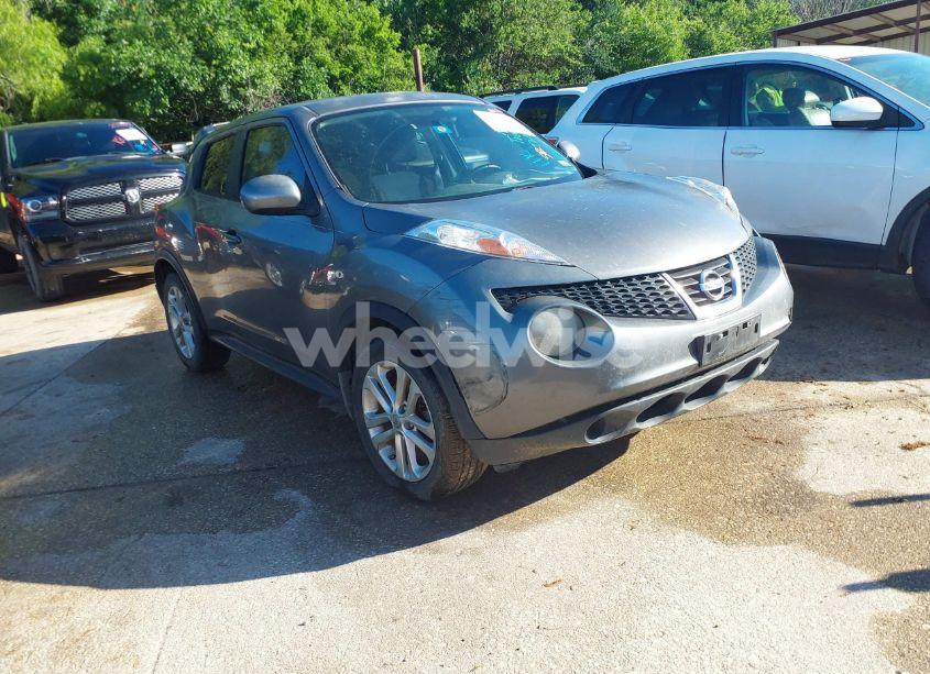 2013 Nissan Juke SV (VIN JN8AF5MR2DT210634) main photo