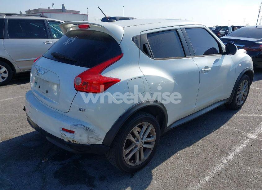 Photo 4 of 2014 Nissan Juke SV (VIN JN8AF5MR2ET362110)