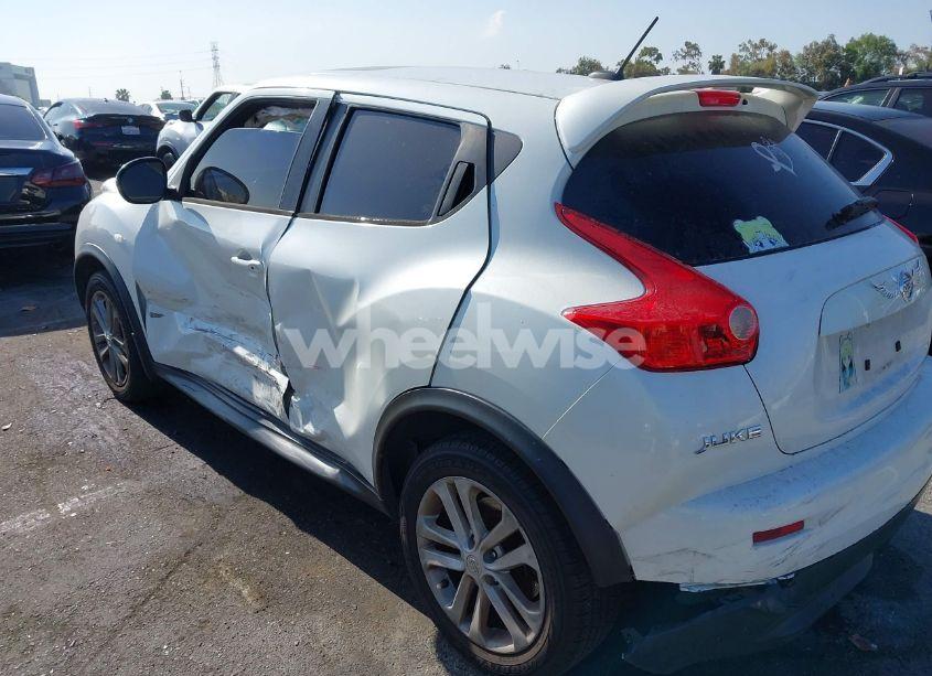 Photo 6 of 2014 Nissan Juke SV (VIN JN8AF5MR2ET362110)