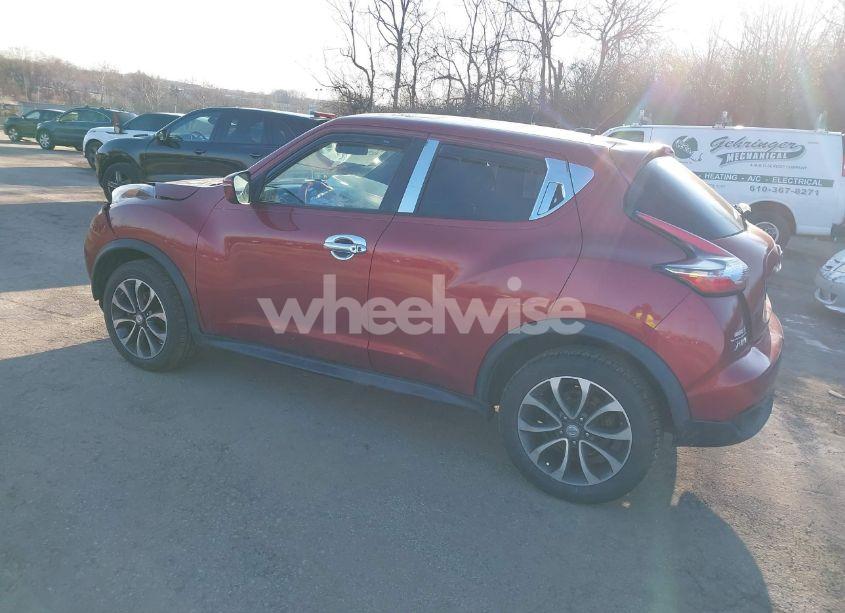 Photo 3 of 2017 Nissan Juke SV (VIN JN8AF5MR2HT700156)