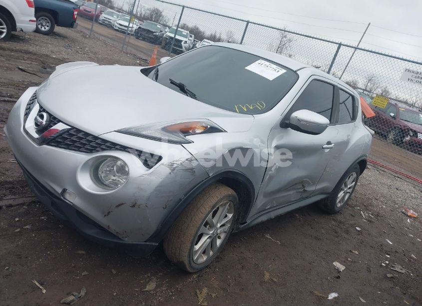 Photo 2 of 2017 Nissan Juke S (VIN JN8AF5MR2HT704921)