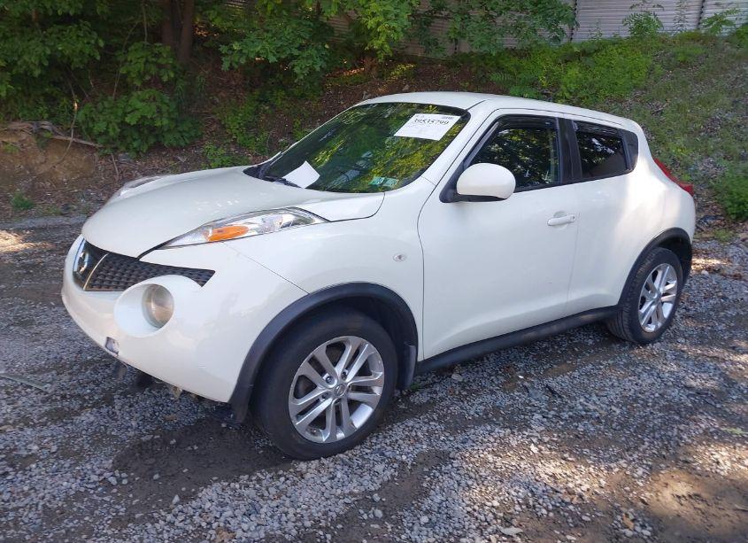 Photo 2 of 2012 Nissan Juke S (VIN JN8AF5MR3CT105356)