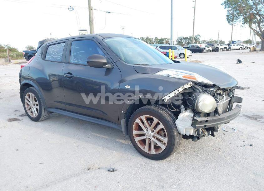 2013 Nissan Juke S (VIN JN8AF5MR3DT203918) main photo