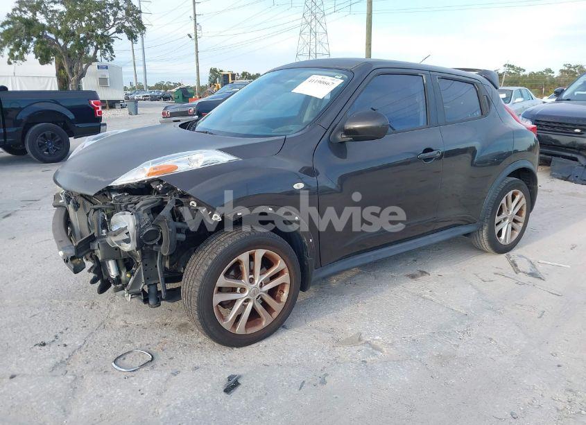 Photo 2 of 2013 Nissan Juke S (VIN JN8AF5MR3DT203918)