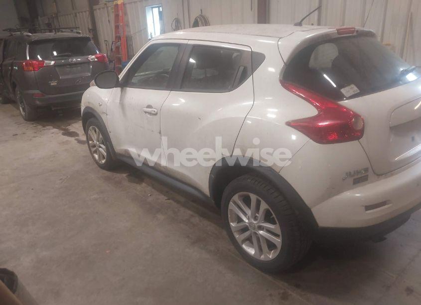 Photo 3 of 2013 Nissan Juke S (VIN JN8AF5MR3DT206673)