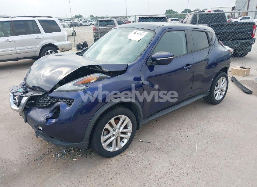 Photo 2 of 2015 Nissan Juke SV (VIN JN8AF5MR3FT506054)