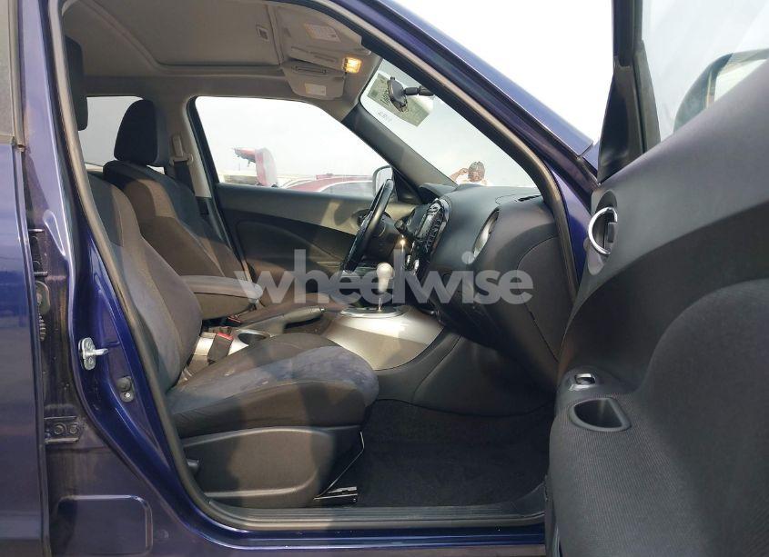 Photo 5 of 2015 Nissan Juke SV (VIN JN8AF5MR3FT506054)