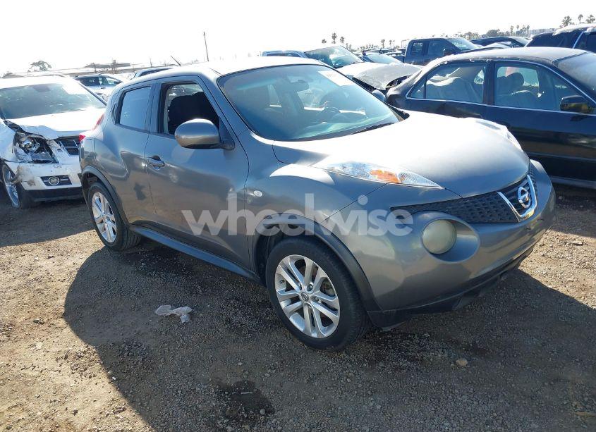 2011 Nissan Juke S (VIN JN8AF5MR4BT020363) main photo