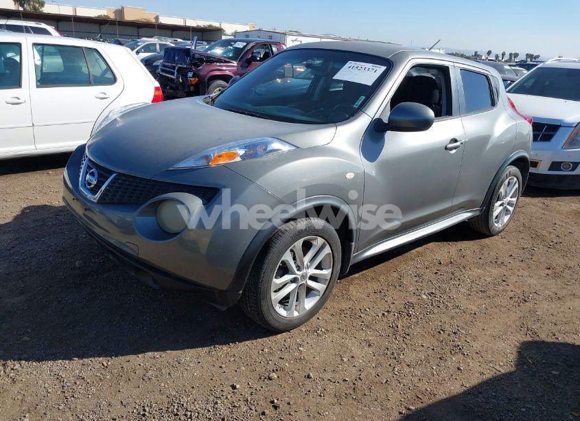 Photo 2 of 2011 Nissan Juke S (VIN JN8AF5MR4BT020363)