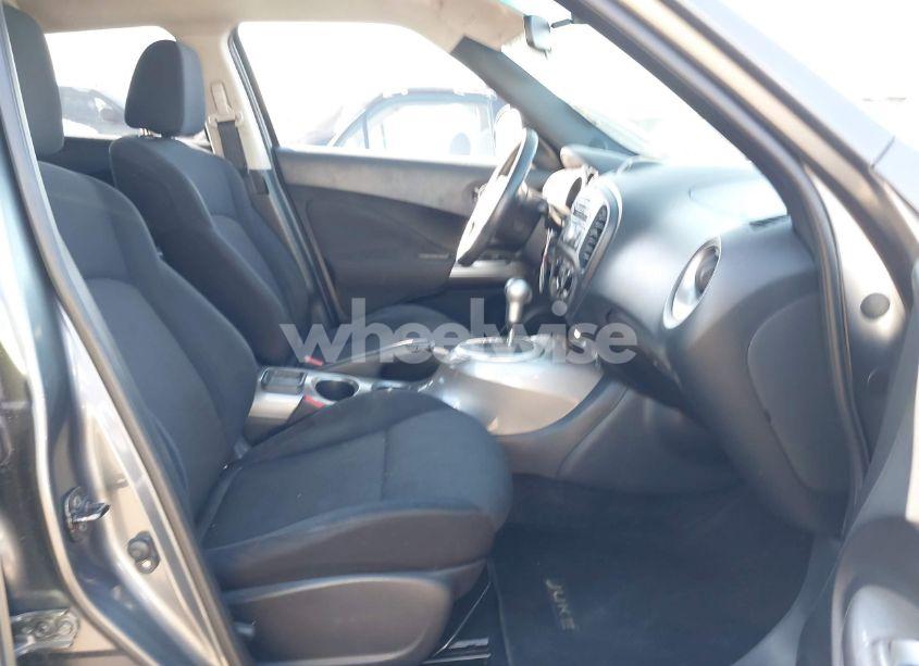 Photo 5 of 2011 Nissan Juke S (VIN JN8AF5MR4BT020363)