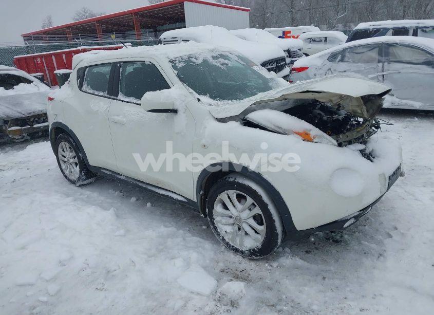 2013 Nissan Juke S (VIN JN8AF5MR4DT202177) main photo