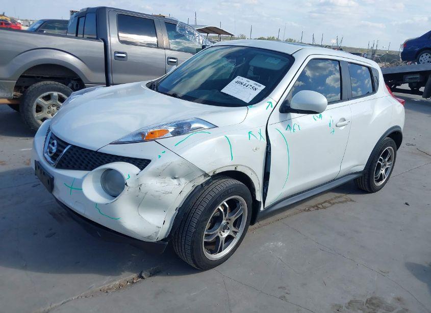 Photo 2 of 2013 Nissan Juke SL (VIN JN8AF5MR4DT223272)