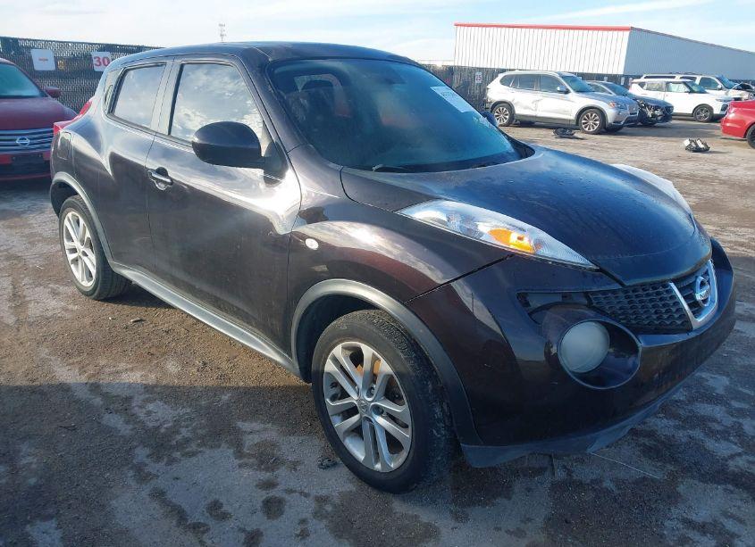 2014 Nissan Juke SV (VIN JN8AF5MR4ET355076) main photo