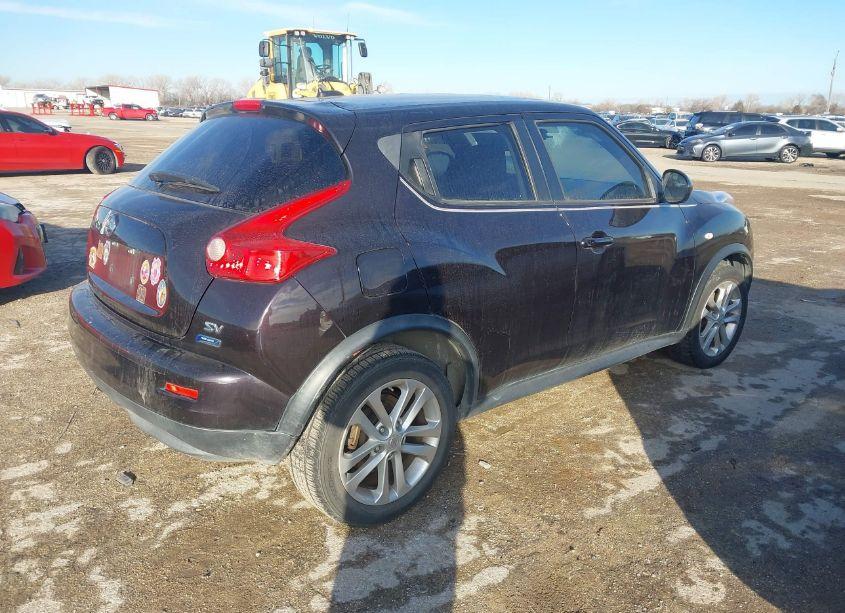 Photo 4 of 2014 Nissan Juke SV (VIN JN8AF5MR4ET355076)