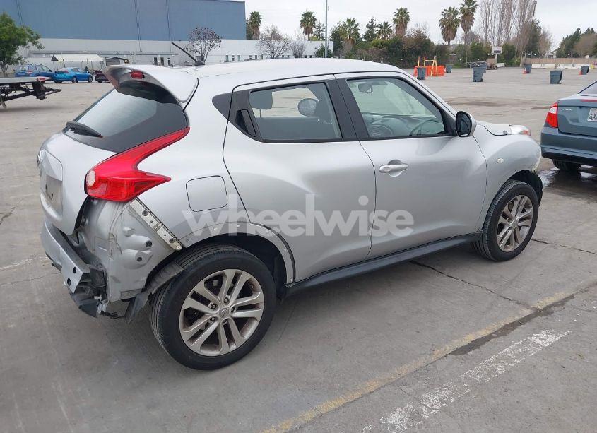 Photo 4 of 2014 Nissan Juke S (VIN JN8AF5MR4ET359760)