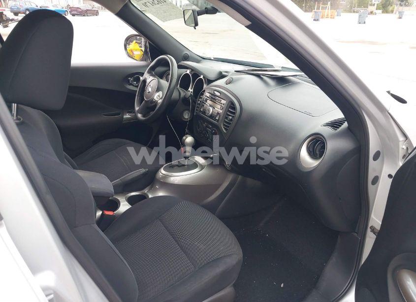 Photo 5 of 2014 Nissan Juke S (VIN JN8AF5MR4ET359760)